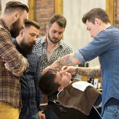هزینه آموزش آرایشگری مردانه در تهران متناسب با چه عواملی تغییر می کند؟